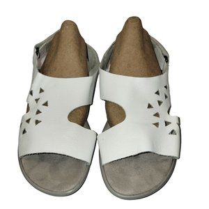 SESTO MEUCCI Evita  Cutout Open Toe Slingback Soft Italian White Leather Sandals